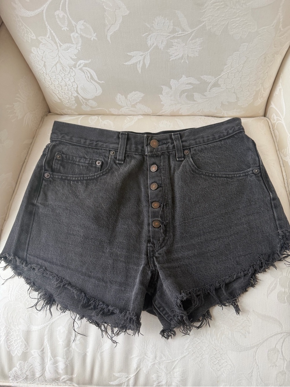 VTG Levi's 501 Black High-Waist Button-Fly Frayed Denim Shorts